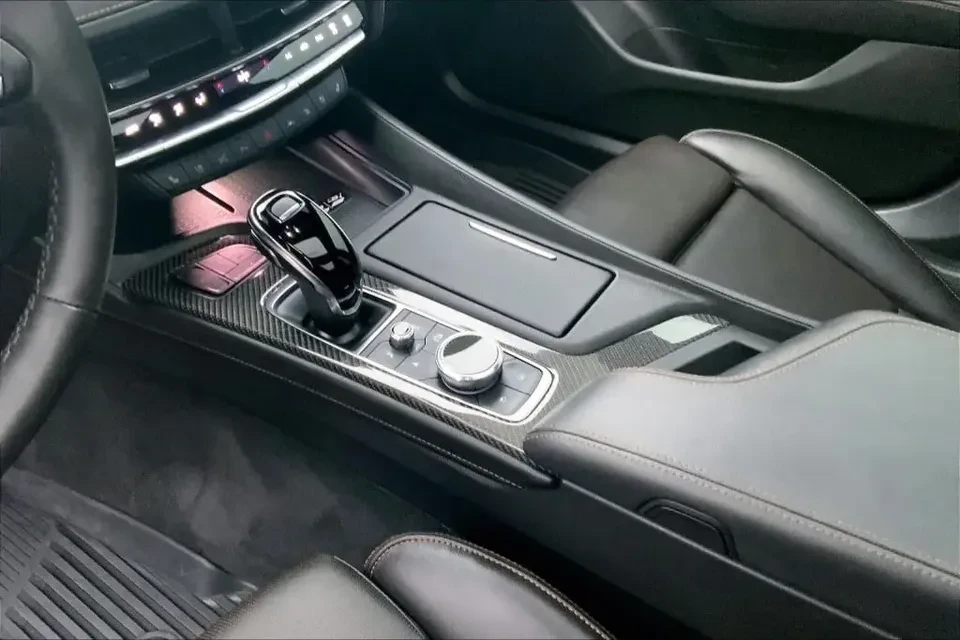 2025 Cadillac CT5-V - Image 13 of 18