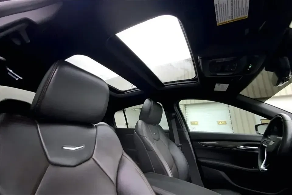 2025 Cadillac CT5-V - Image 18 of 18