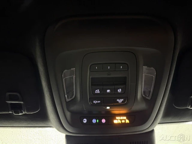 2025 Cadillac CT5-V - Image 18 of 19