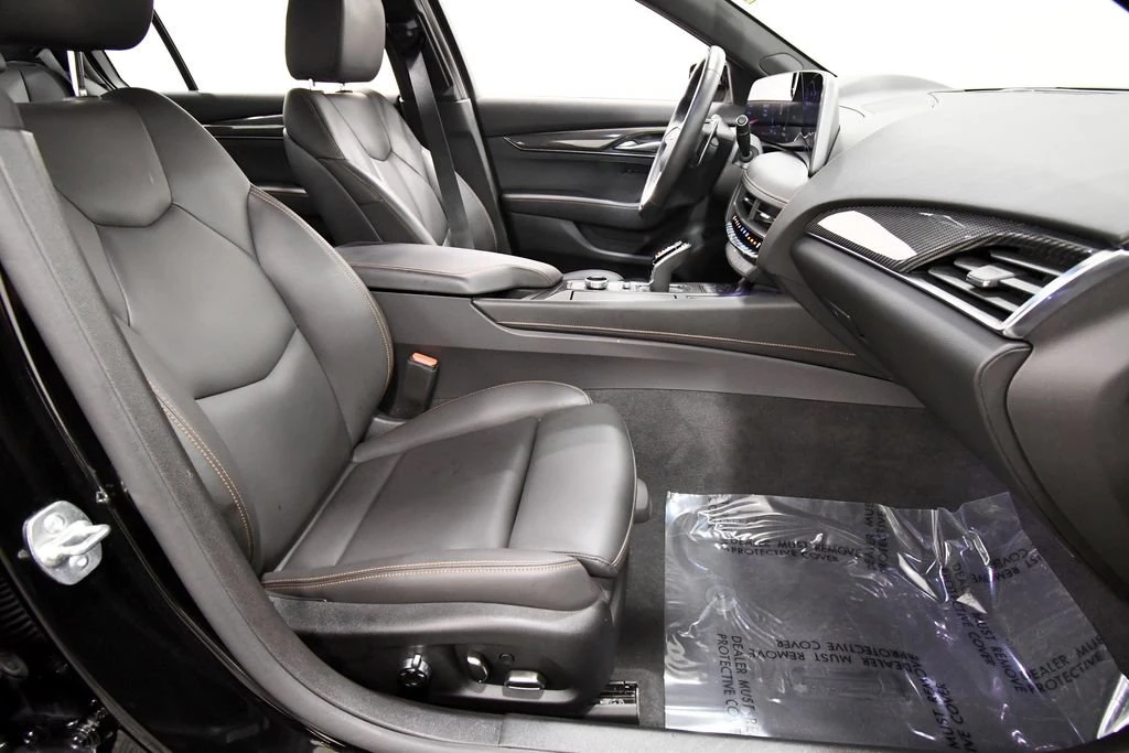 2025 Cadillac CT5-V - Image 18 of 30