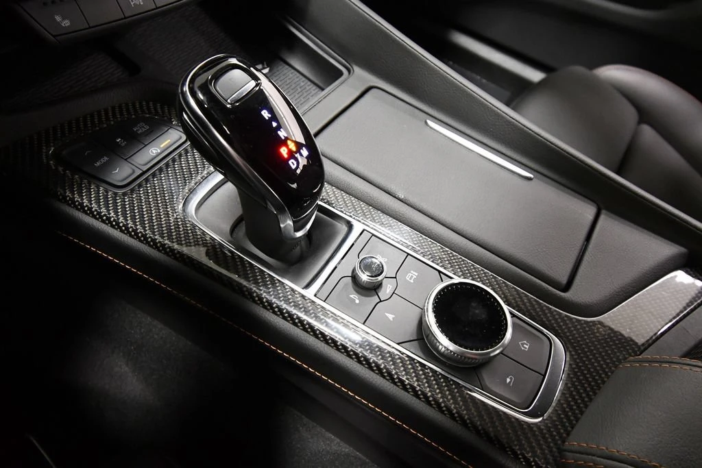 2025 Cadillac CT5-V - Image 27 of 30