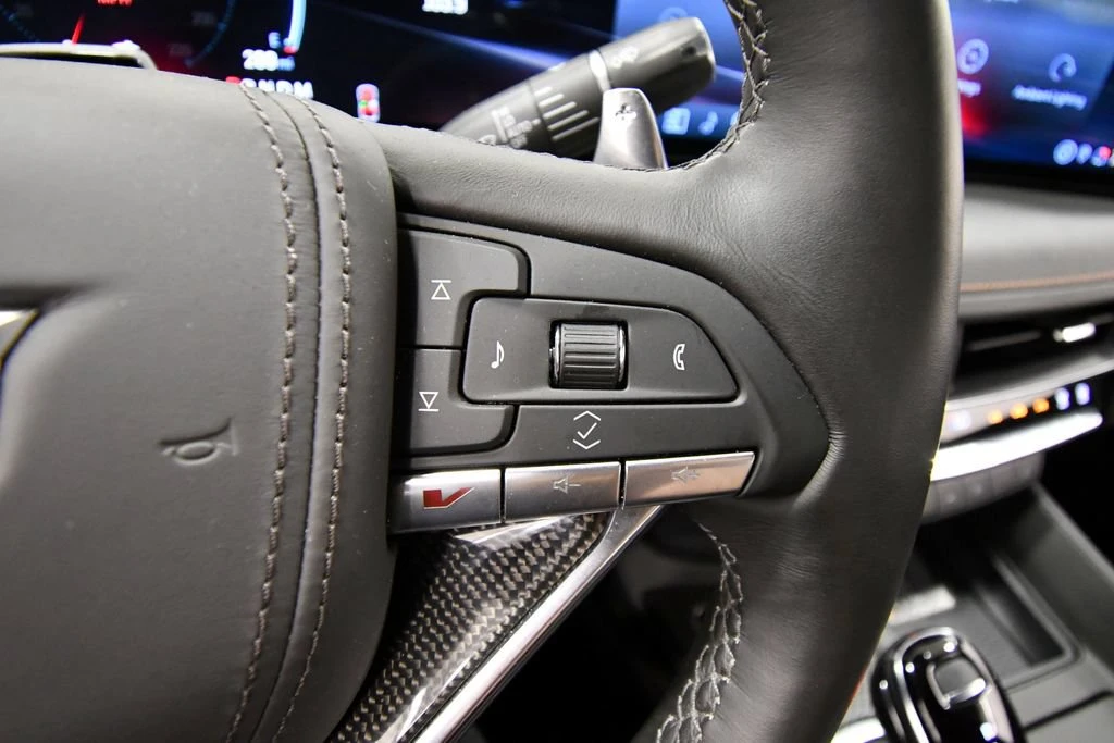2025 Cadillac CT5-V - Image 21 of 30