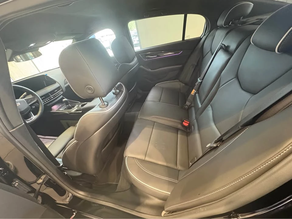 2025 Cadillac CTS - Image 12 of 15