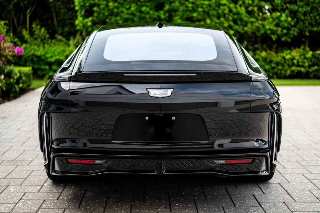 2025 Cadillac Celestiq - Image 22 of 31