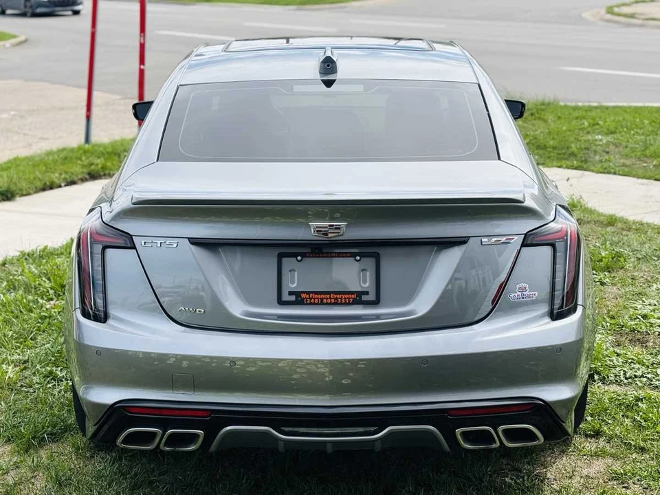 2025 Cadillac CT5-V - Image 8 of 31