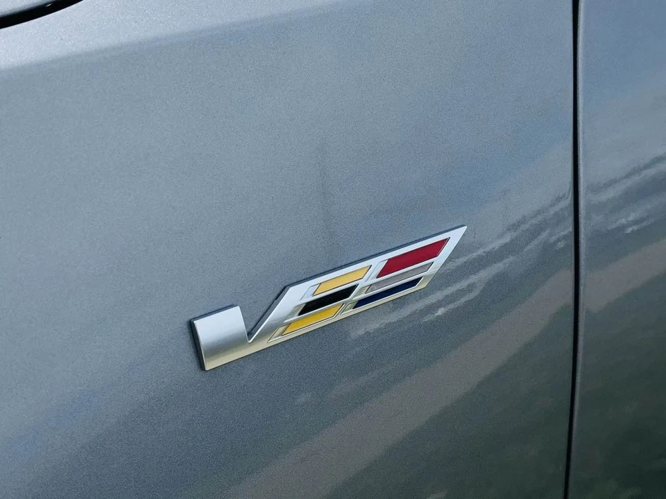 2025 Cadillac CT5-V - Image 16 of 31