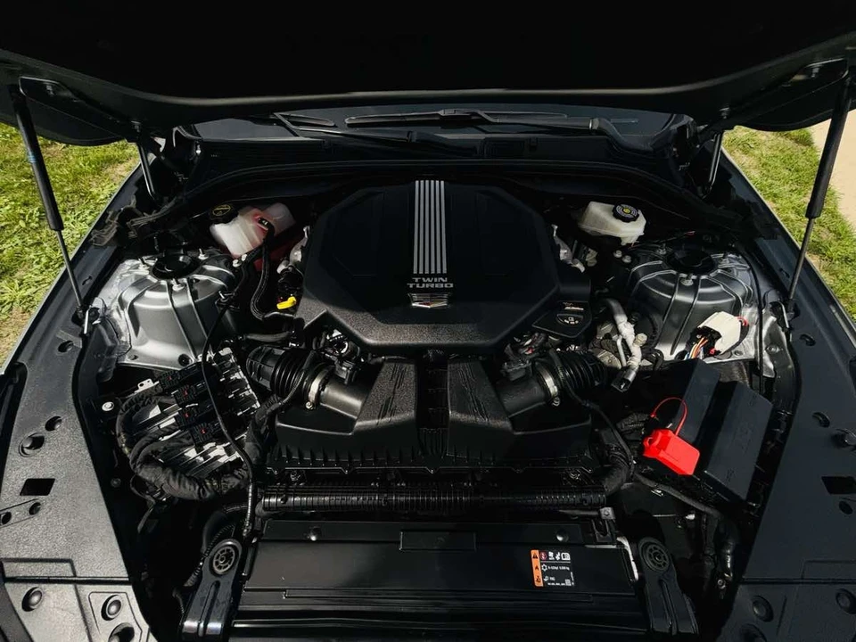 2025 Cadillac CT5-V - Image 23 of 31