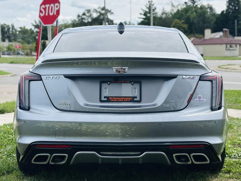 2025 Cadillac CT5-V - Image 11 of 31