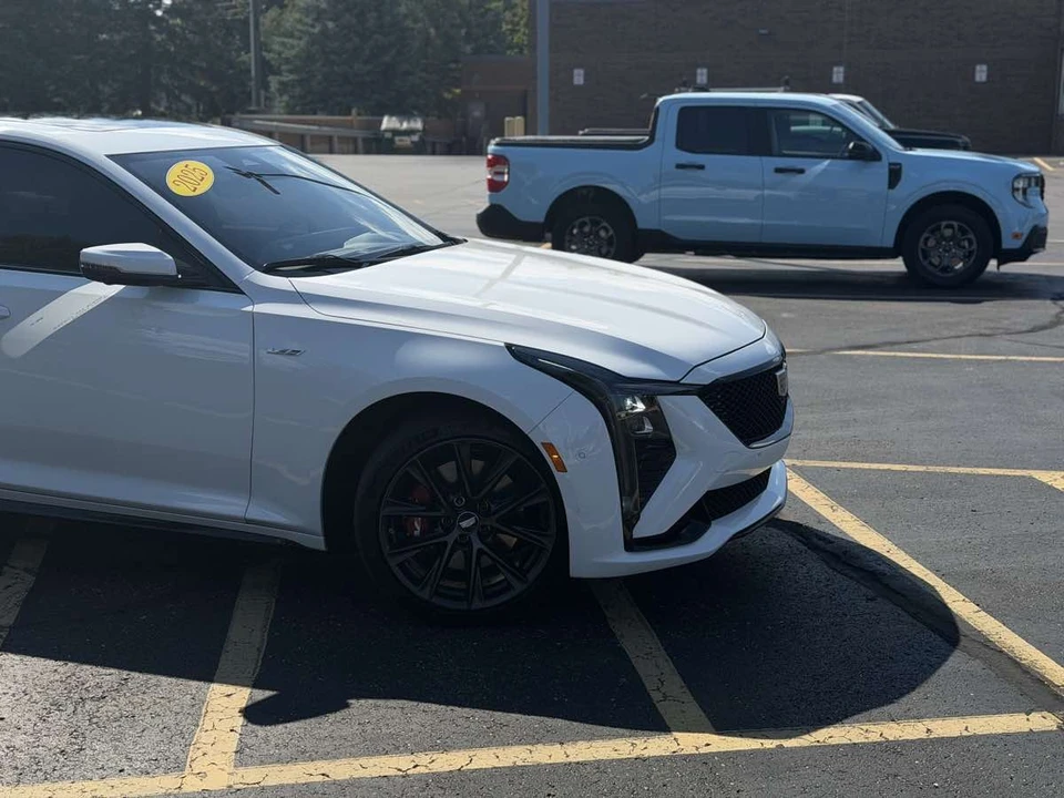 2025 Cadillac CT5-V - Image 4 of 24