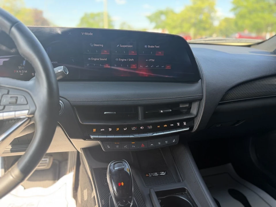2025 Cadillac CT5-V - Image 22 of 24