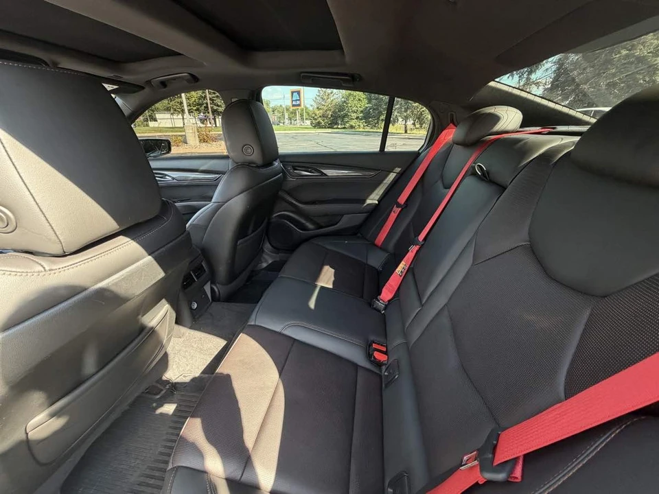 2025 Cadillac CT5-V - Image 13 of 24