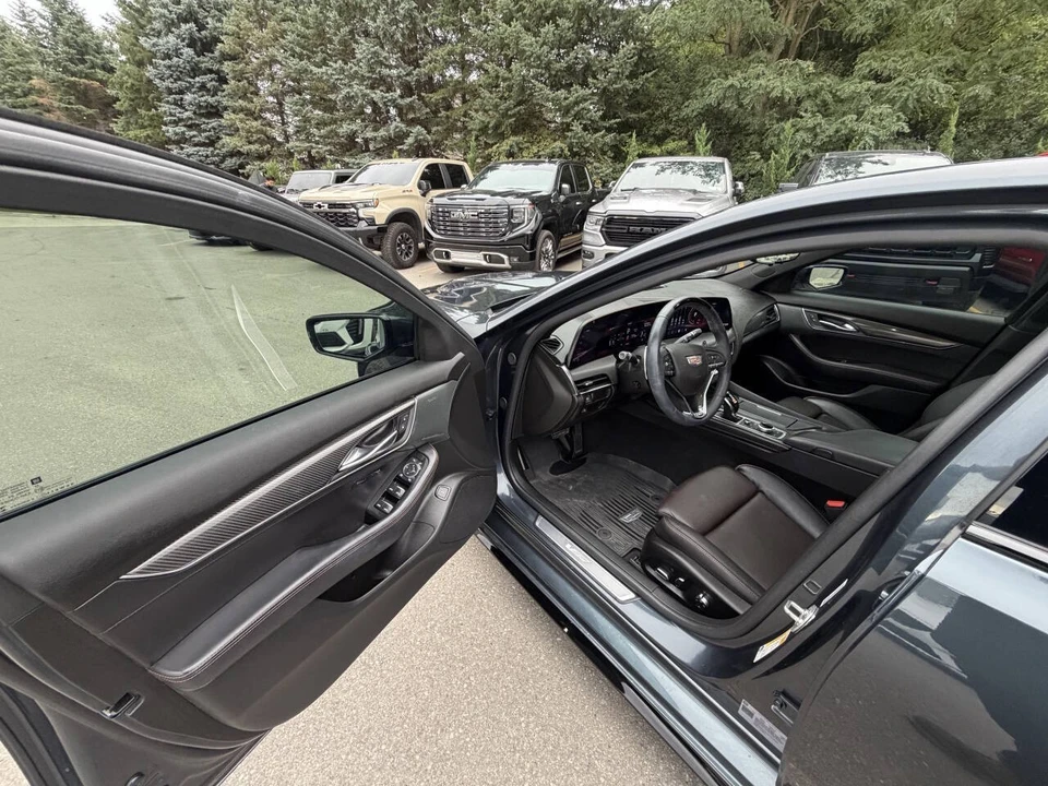 2025 Cadillac CT5-V - Image 18 of 26