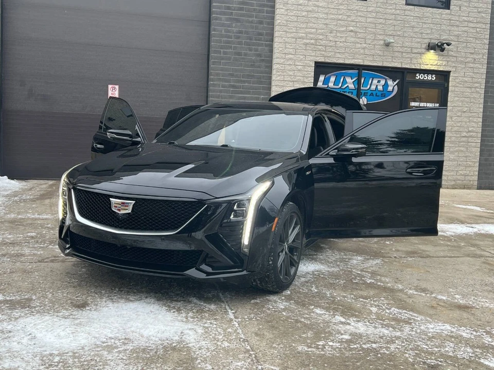 2025 Cadillac CT5-V - Image 14 of 21