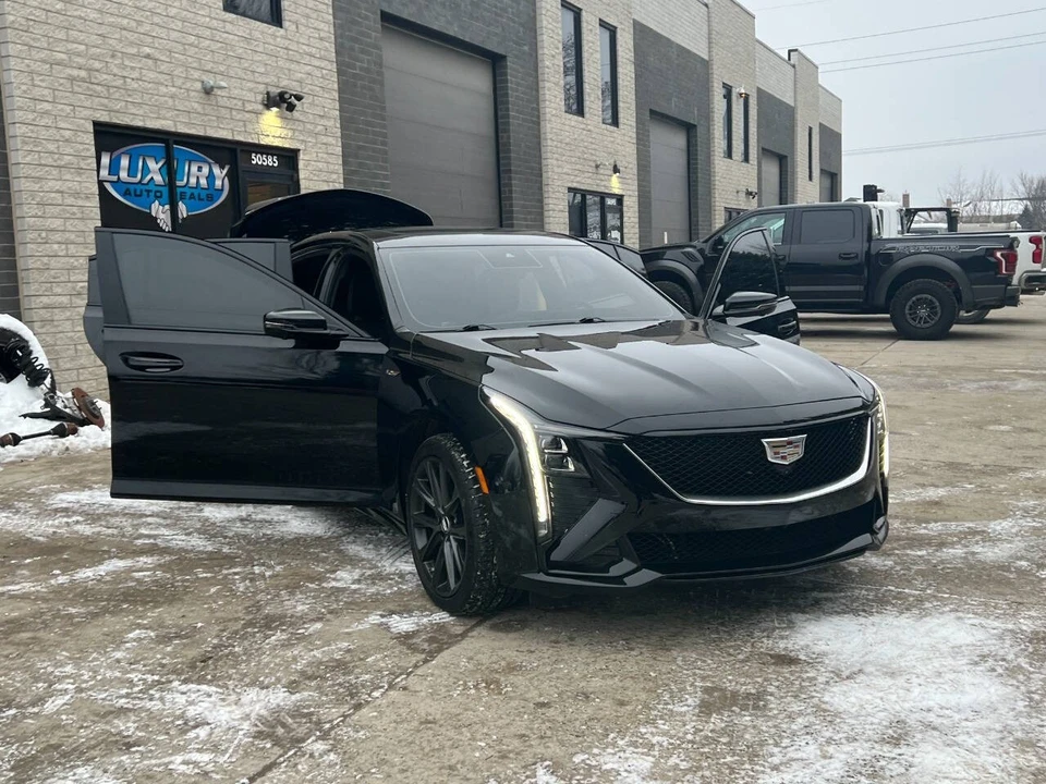 2025 Cadillac CT5-V - Image 16 of 21