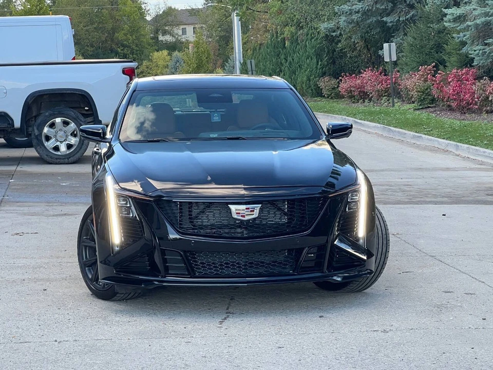 2025 Cadillac CT5-V - Image 3 of 21