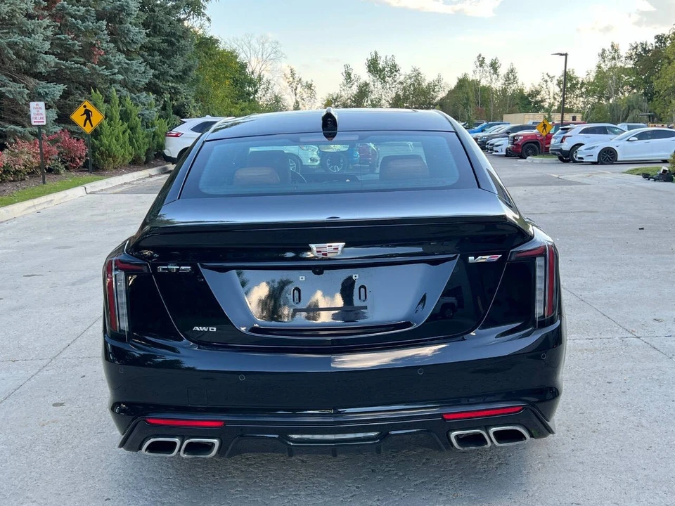 2025 Cadillac CT5-V - Image 9 of 21
