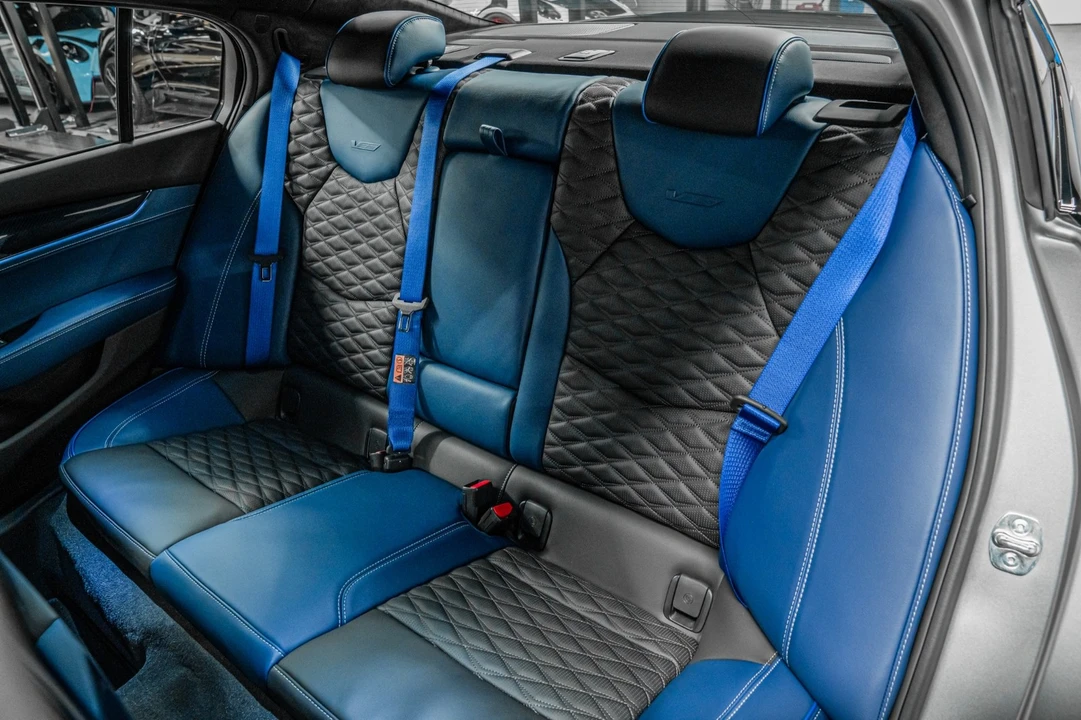 2025 Cadillac CT5-V Blackwing - Image 15 of 21