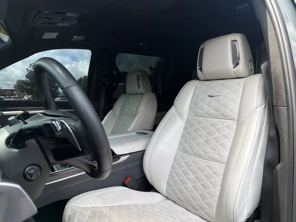 2025 Cadillac Escalade-V 5th Gen - Image 4 of 20