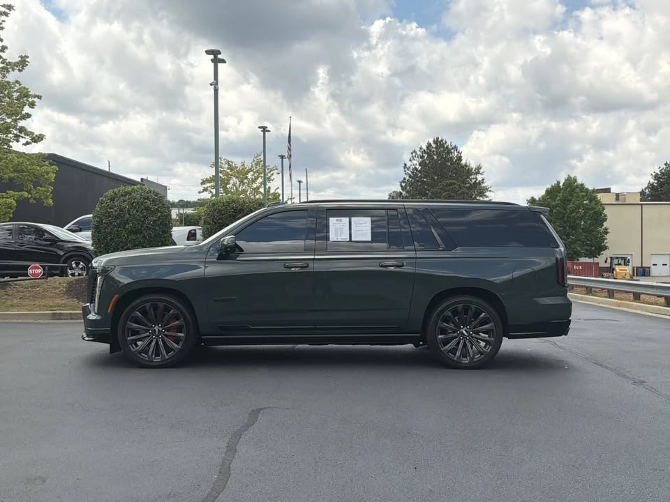 2025 Cadillac Escalade-V 5th Gen - Image 12 of 20