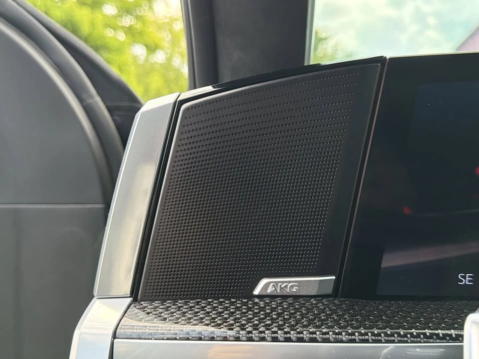 2025 Cadillac Escalade-V 5th Gen - Image 19 of 20