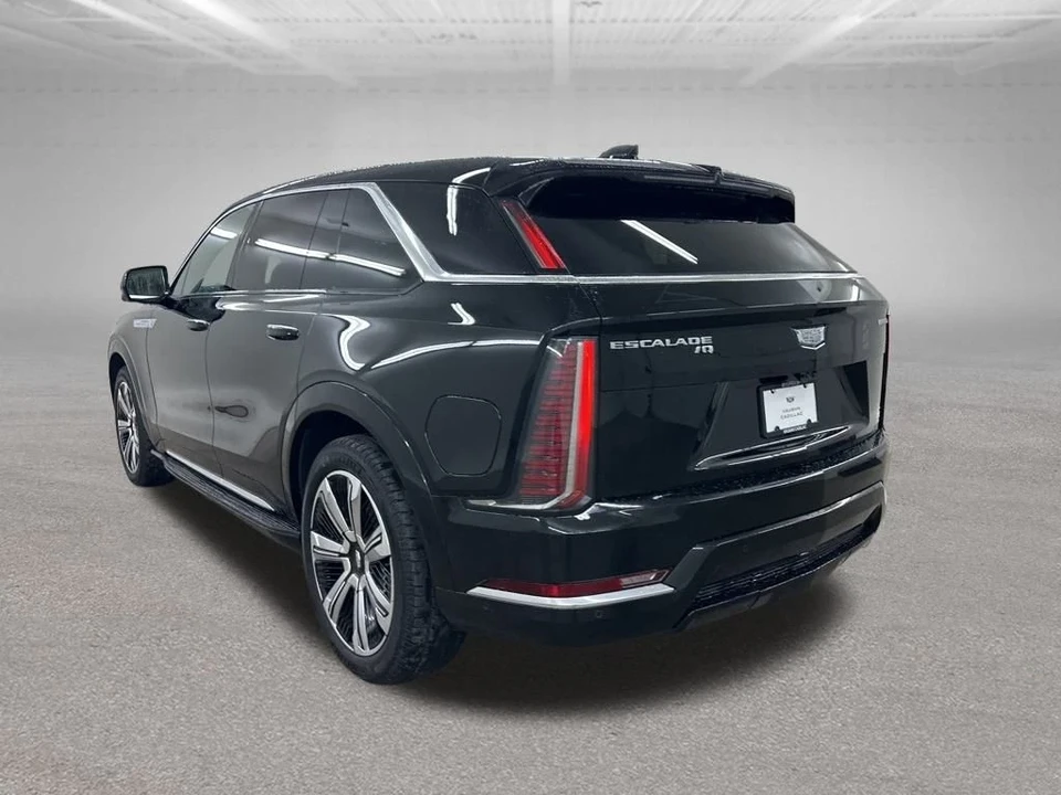 2025 Cadillac Escalade IQ - Image 7 of 12