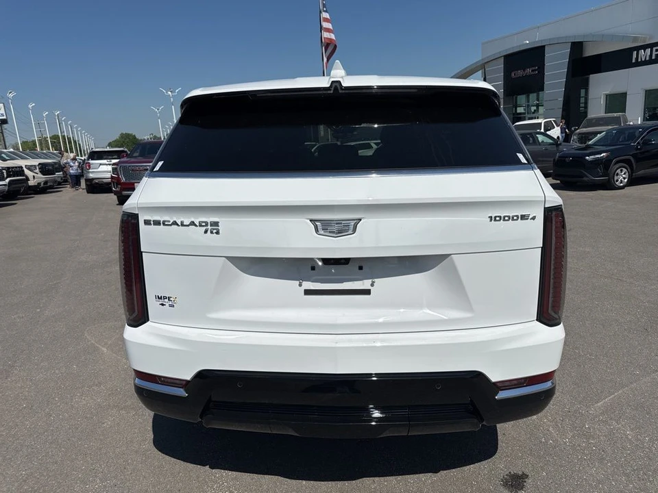 2025 Cadillac Escalade IQ - Image 4 of 21