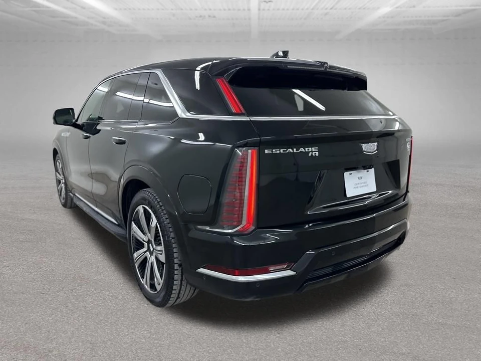 2025 Cadillac Escalade IQ - Image 7 of 21