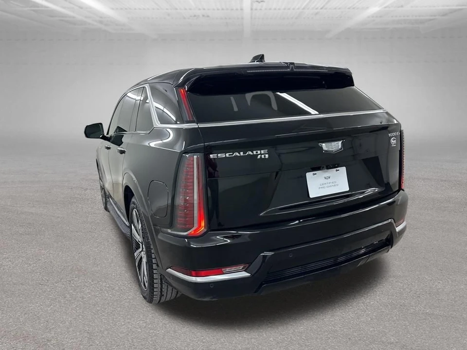 2025 Cadillac Escalade IQ - Image 8 of 21