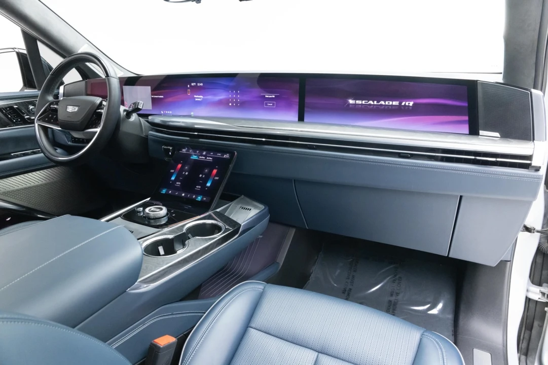 2025 Cadillac Escalade IQ - Image 2 of 21