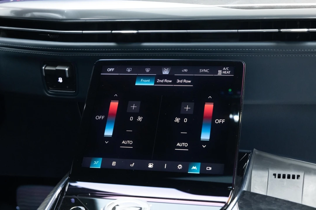 2025 Cadillac Escalade IQ - Image 20 of 21