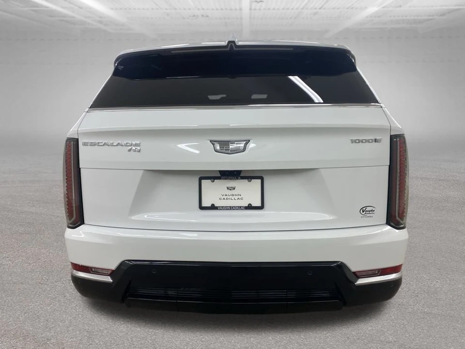 2025 Cadillac Escalade IQ - Image 9 of 12