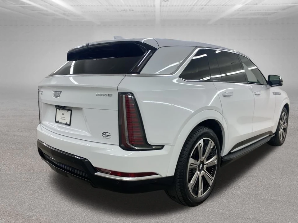 2025 Cadillac Escalade IQ - Image 10 of 12
