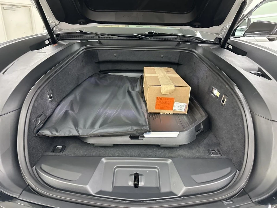 2025 Cadillac Escalade IQ - Image 16 of 21