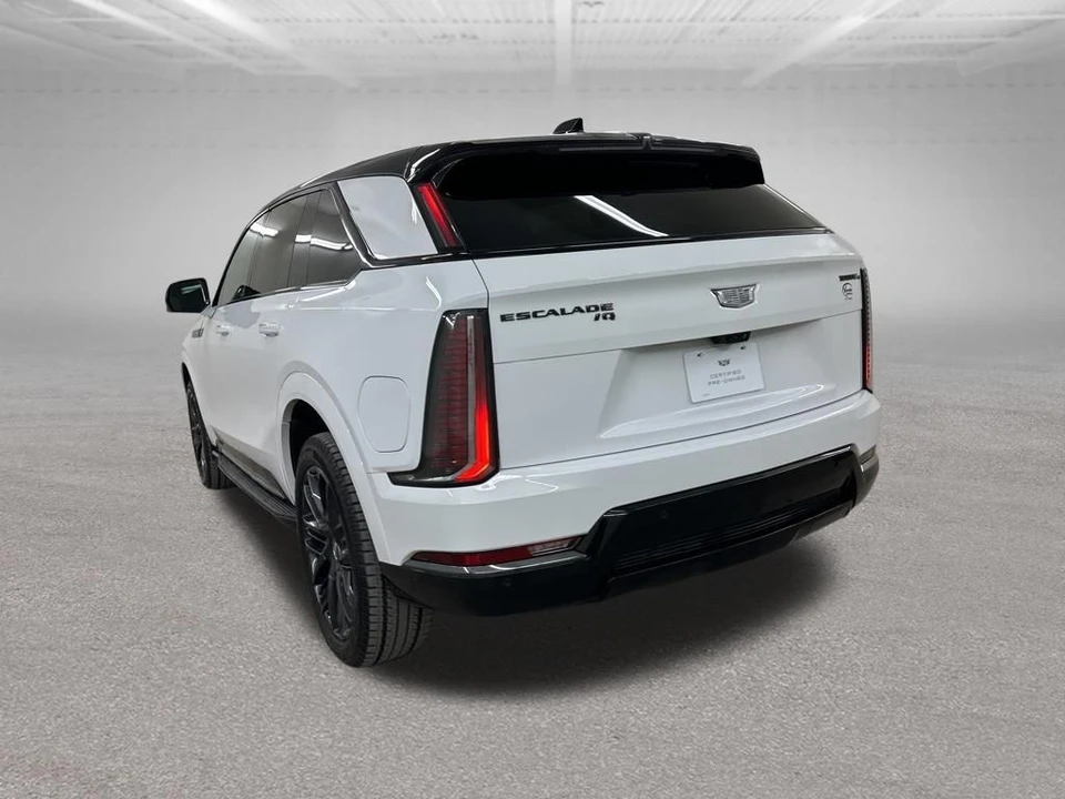 2025 Cadillac Escalade IQ - Image 8 of 21