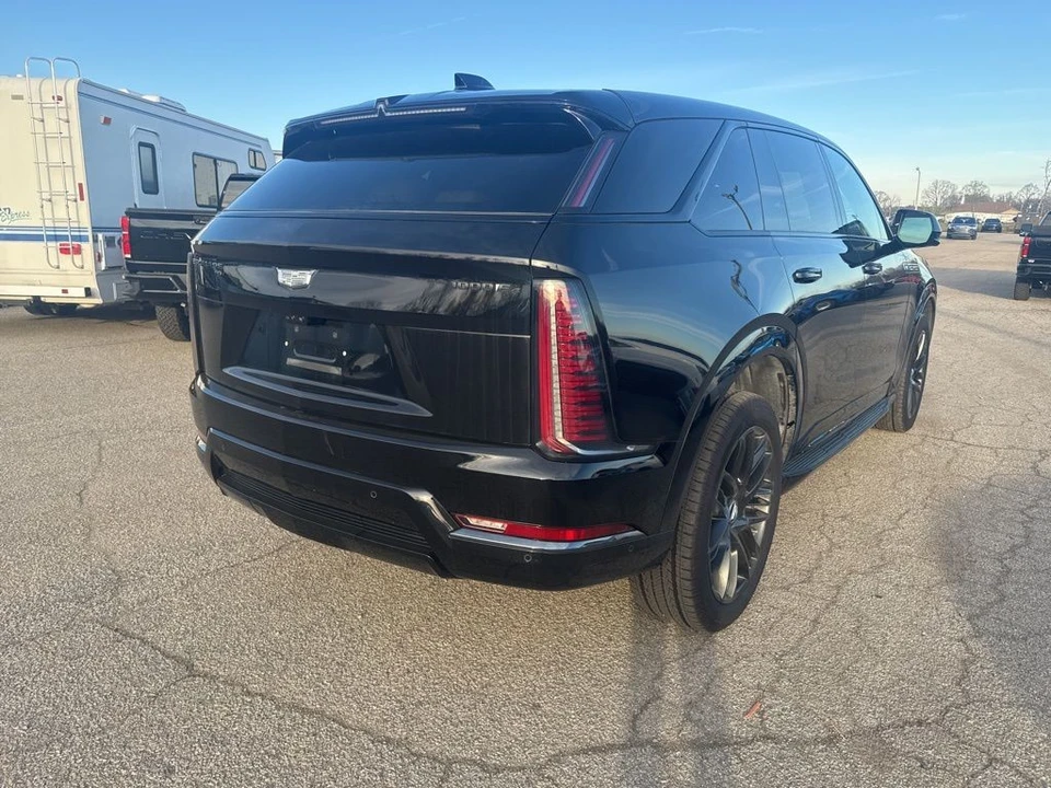 2025 Cadillac Escalade IQ - Image 3 of 8