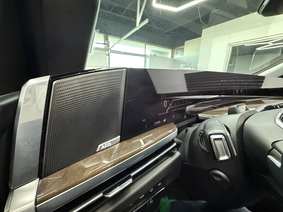 2025 Cadillac Escalade 5th Gen - Image 21 of 21