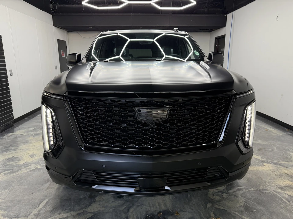 2025 Cadillac Escalade 5th Gen - Image 9 of 21