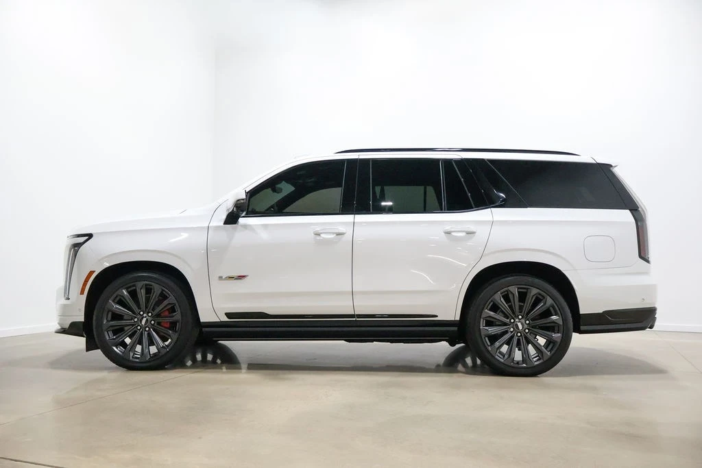 2025 Cadillac Escalade 5th Gen - Image 6 of 21