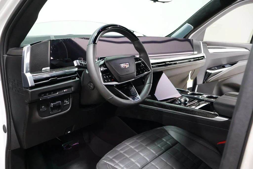 2025 Cadillac Escalade 5th Gen - Image 20 of 21