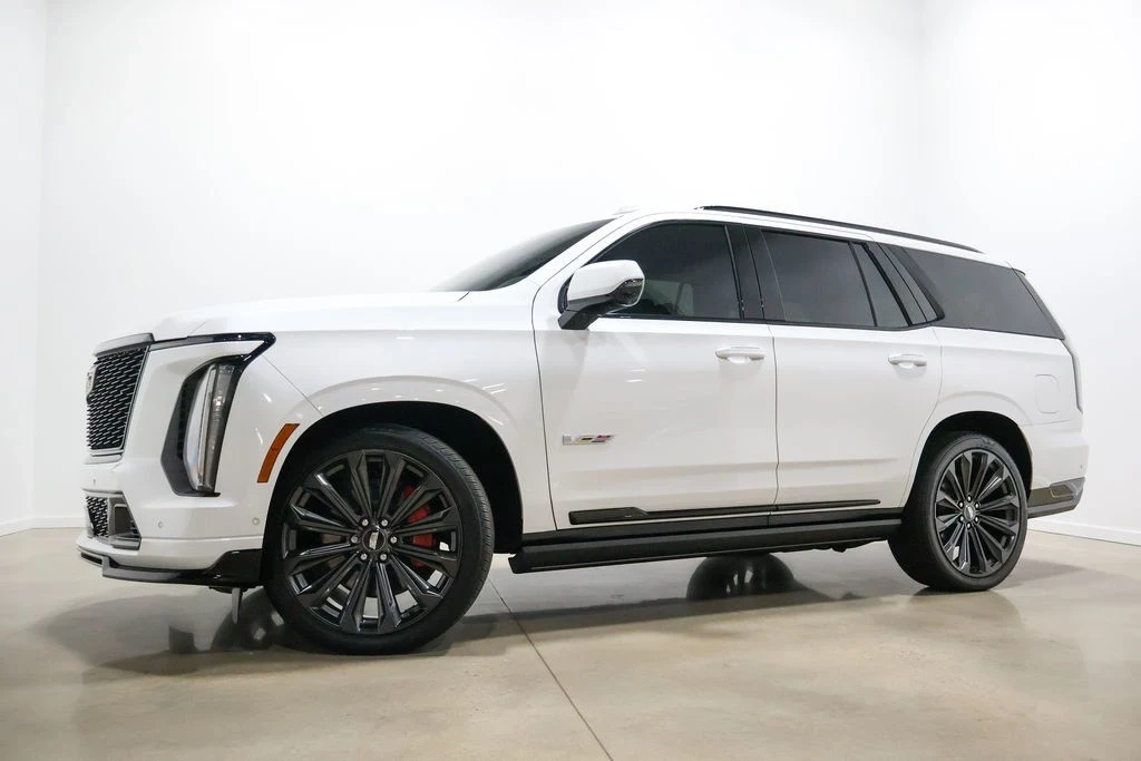 2025 Cadillac Escalade 5th Gen - Image 2 of 21