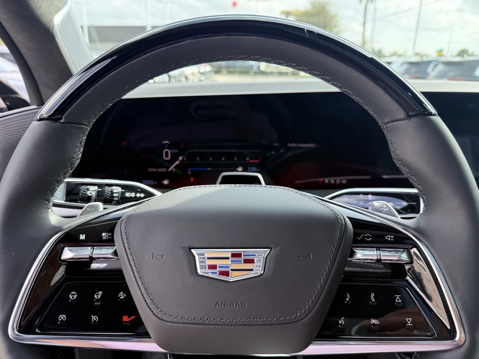 2025 Cadillac Escalade 5th Gen - Image 15 of 21