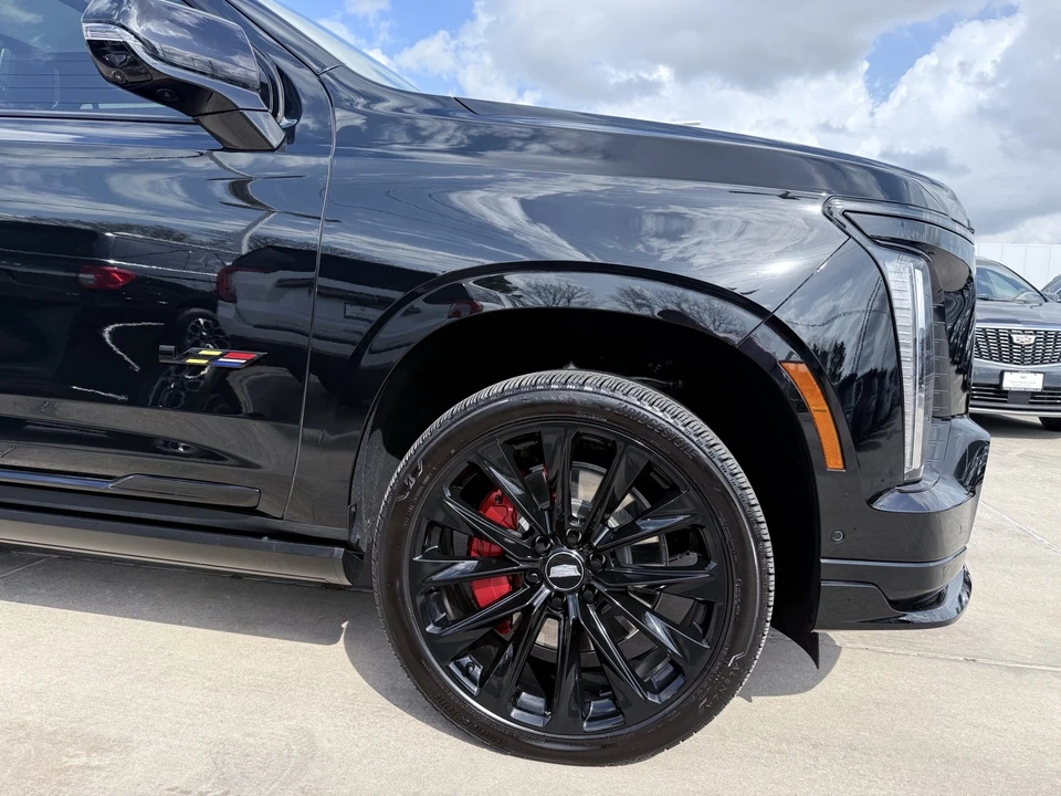 2025 Cadillac Escalade 5th Gen - Image 5 of 21