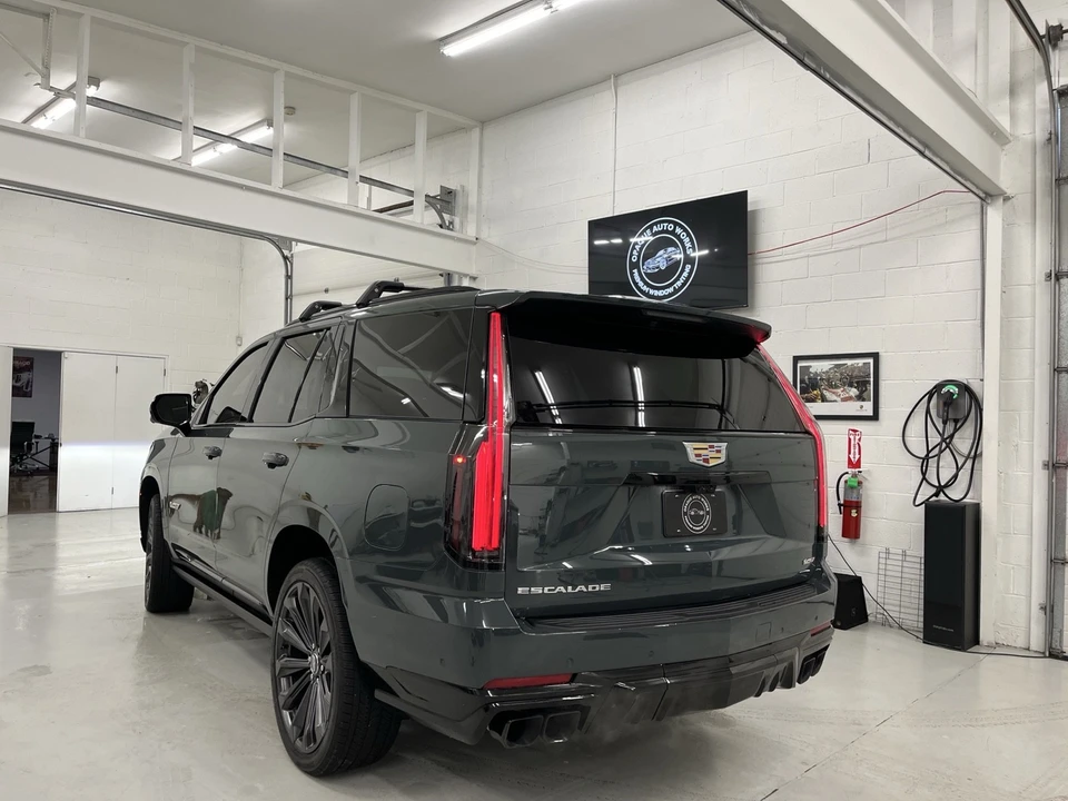 2025 Cadillac Escalade 5th Gen - Image 8 of 16