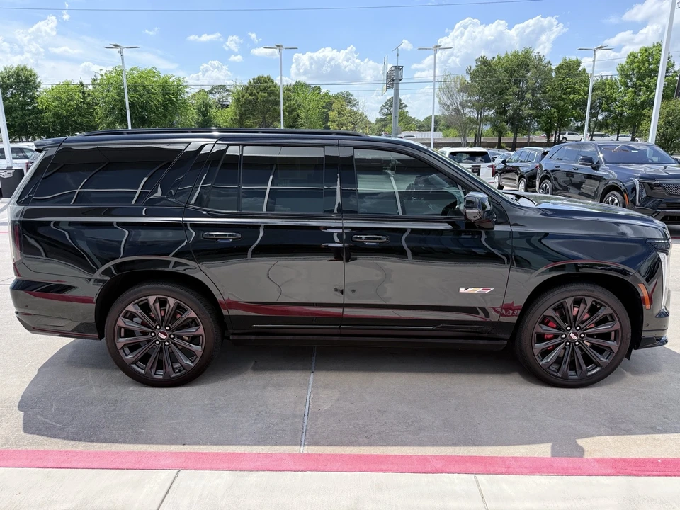 2025 Cadillac Escalade 5th Gen - Image 6 of 21