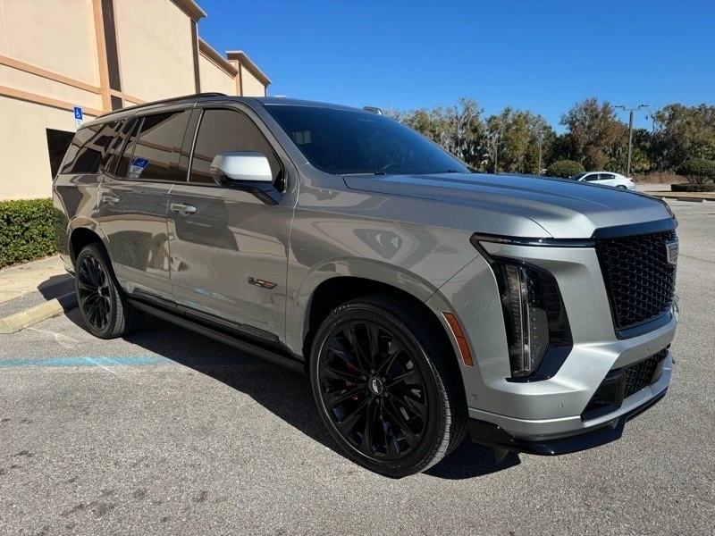 2025 Cadillac Escalade 5th Gen - Image 2 of 21
