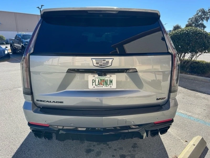 2025 Cadillac Escalade 5th Gen - Image 3 of 21