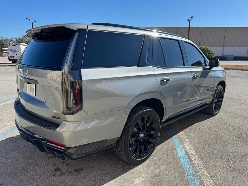 2025 Cadillac Escalade 5th Gen - Image 9 of 21