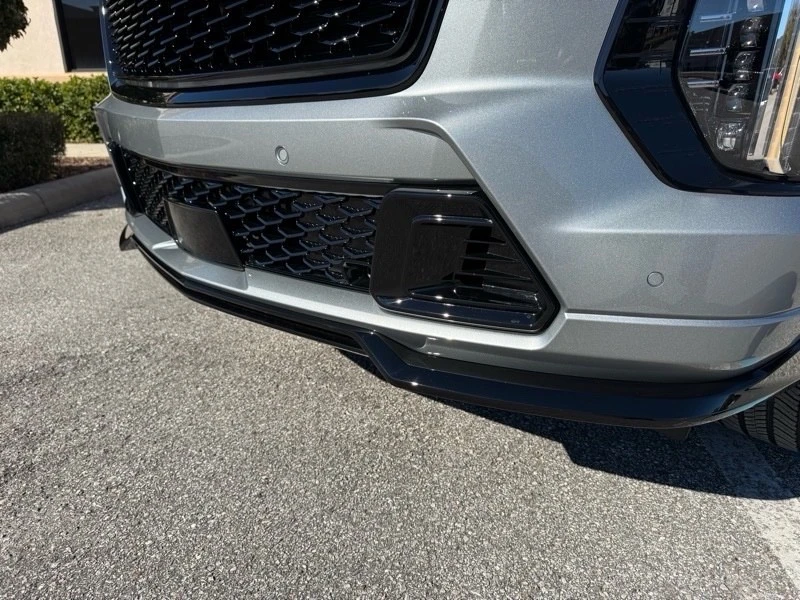 2025 Cadillac Escalade 5th Gen - Image 15 of 21