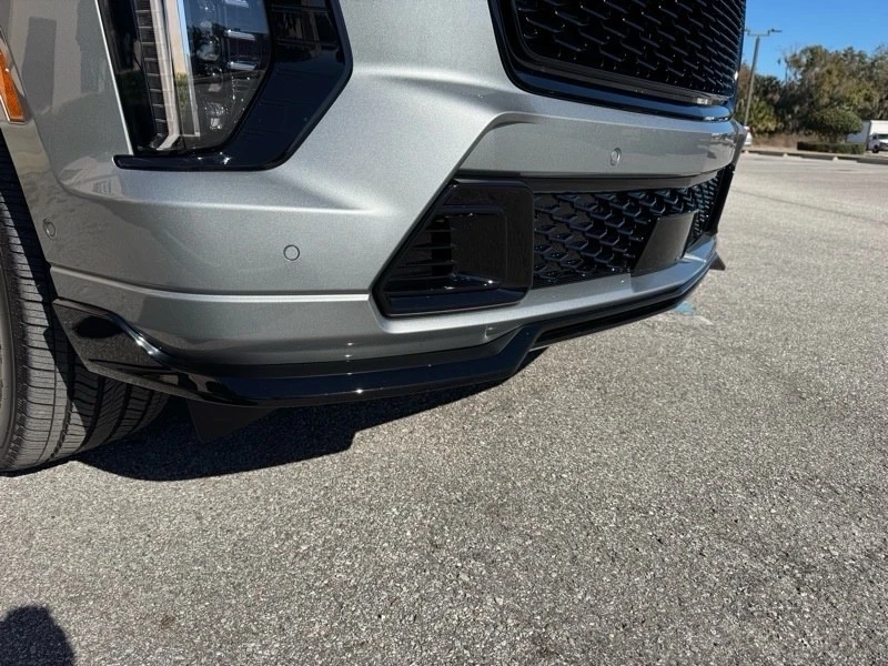 2025 Cadillac Escalade 5th Gen - Image 14 of 21