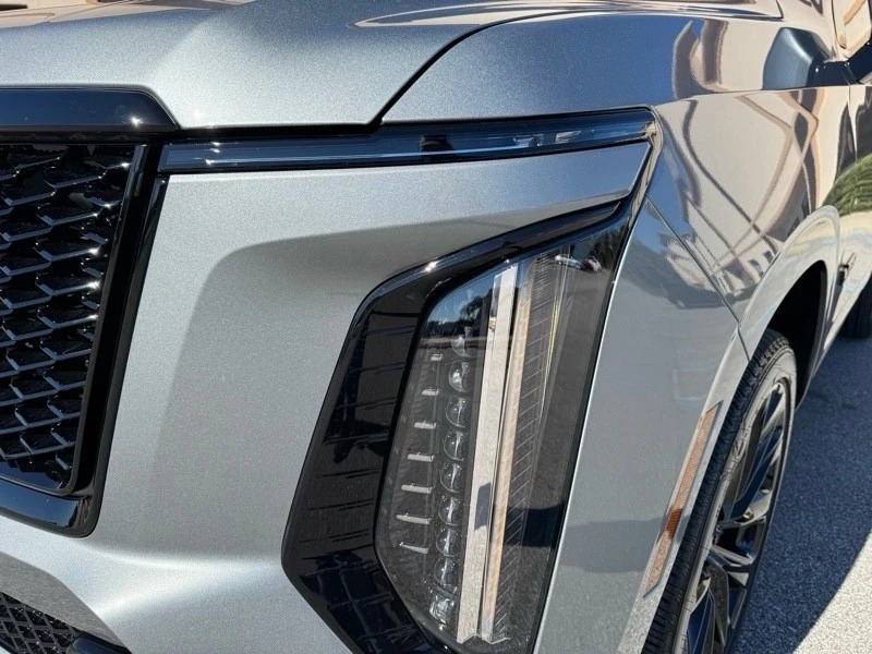 2025 Cadillac Escalade 5th Gen - Image 7 of 21